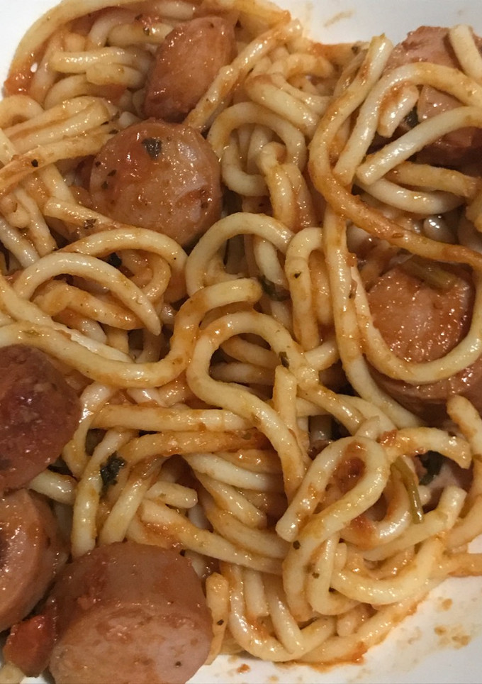 Una foto de Espagueti con salchicha