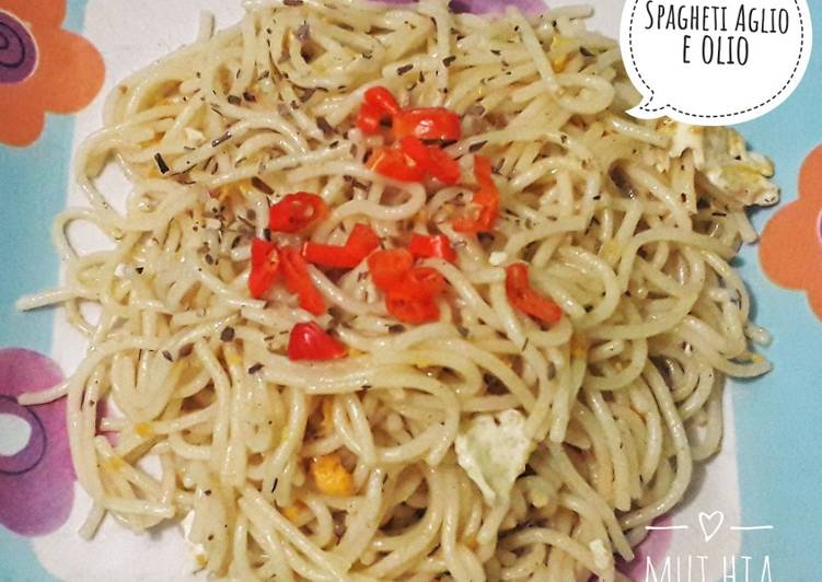 makanan Spagheti aglio e olio bakso😋 Jadi, mengenyangkan