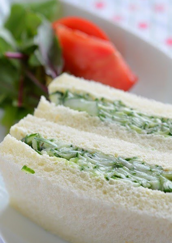 A picture of A Basic Cucumber Sandwich.