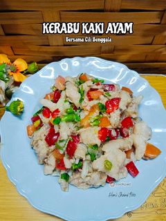 Gambar 7:1:24 - Kerabu kaki ayam bersama cili Benggala