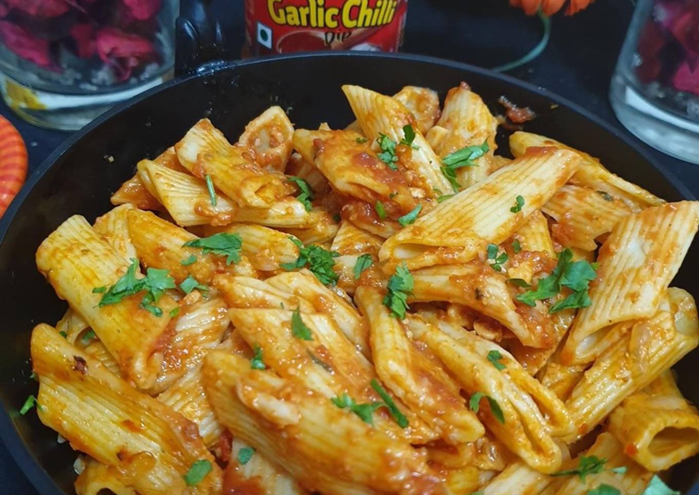 Garlic cheesy tomato Masala pasta