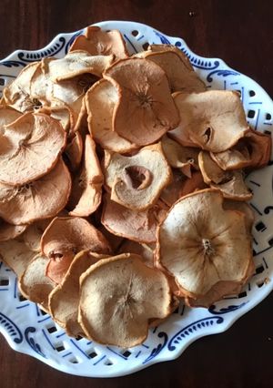 A picture of California Farm Sun Dried Apples.