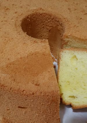 A picture of Orange Chiffon Cake.