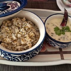 A picture of Kadhi and khichdi.