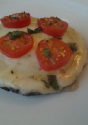 A picture of Ladybirds Portobello Pizza.