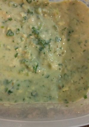 A picture of Easy GREEN SAUCE / salsa.