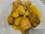 Jamoncitos de pollo con patatas estofadas