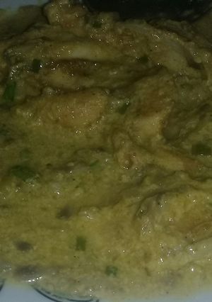 Una foto de Pollo en salsa de champiñones