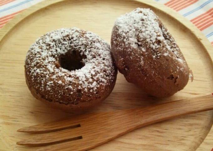 Cara Gampang Membuat Healthy Burdock Root &amp; Cocoa Baked Donuts Anti Gagal