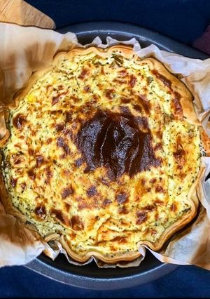 Une photo de 75• 🥧 Quiche au thon, fenouil et poireaux et sa pâte brisée aux graines de Chia 🍴