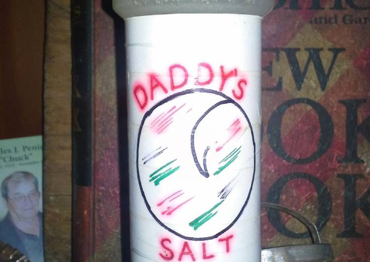 How to Prepare Homemade Daddys Seasoned Salt