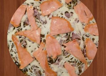 Fresh, Cooking Recipe Smoked Salmon with Zucchini Pizza Crust Practical Delicious