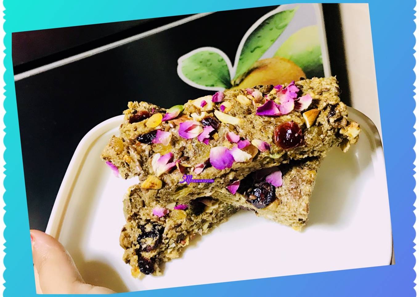 Multi-seeds oats granola bars