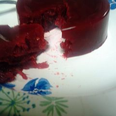 Cranberry sauce A picture of Cranberry sauce.