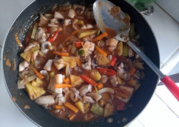 Sotong/cumi nanas asem manis pedas