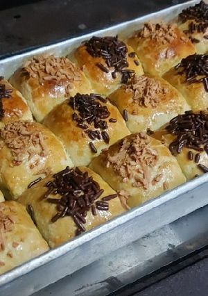 Foto resep 26. Bolen Pisang Cokelat Keju