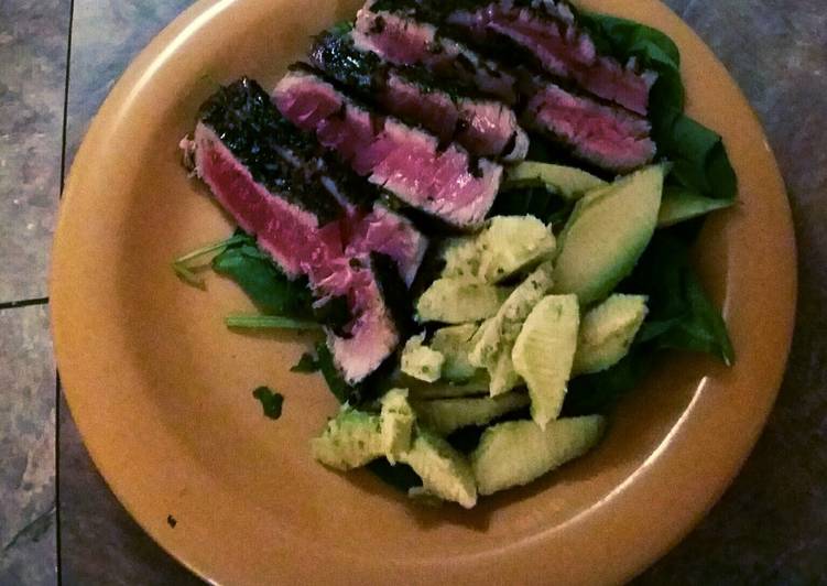 Pan-Seared Tuna with Avocado, Soy, Ginger, and Lime