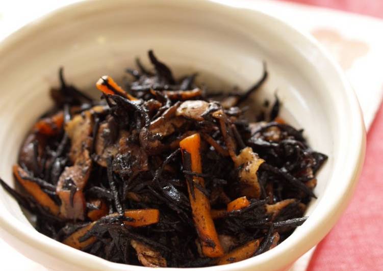 Step-by-Step Guide to Make Any-night-of-the-week Braised Hijiki Seaweed with Maple Syrup and Bacon