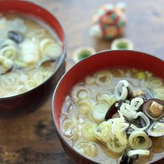 A picture of Healthy Calm Miso Soup.