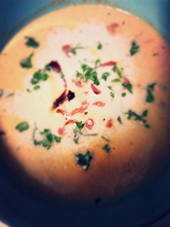 A picture of Jamie Olivers Smokin' Chicken Chowder.