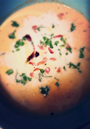 A picture of Jamie Olivers Smokin' Chicken Chowder.