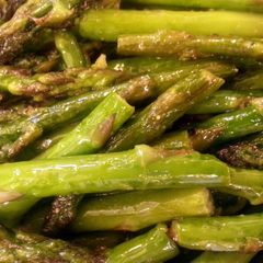 A picture of Asparagus Flambe.