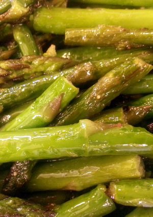 A picture of Asparagus Flambe.
