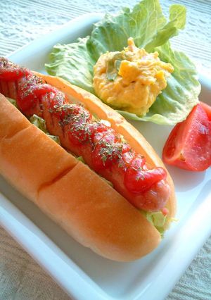 A picture of ☆ Deli Cabbage Curry Hot Dog ☆.