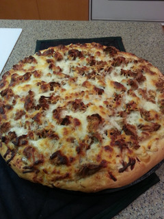 A picture of Turkey Day Pizza.