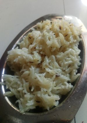 જીરા રાઈસ (Jeera Rice Recipe In Gujarati) રેસીપી મુખ્ય ફોટો
