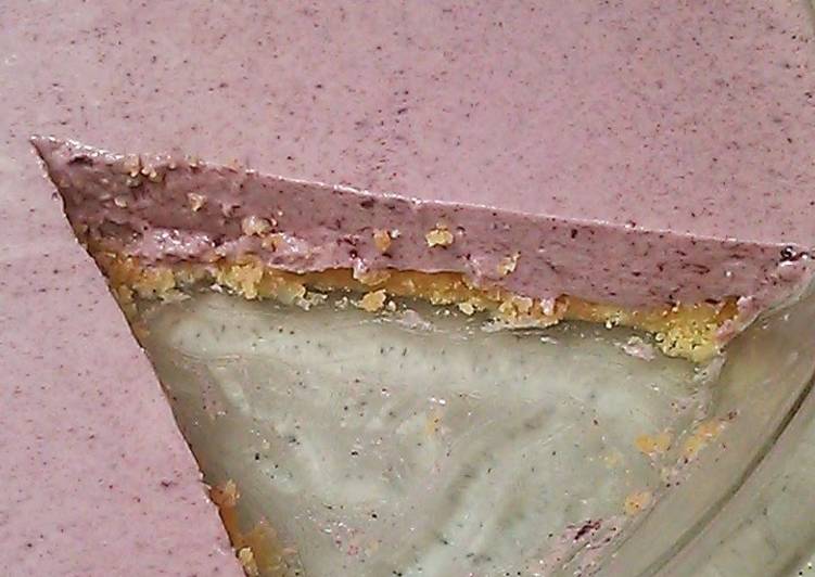 No-Bake Blueberry Jam Cheesecake