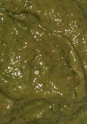 A picture of Coriander chutney (hare dhaniye ki chutney).