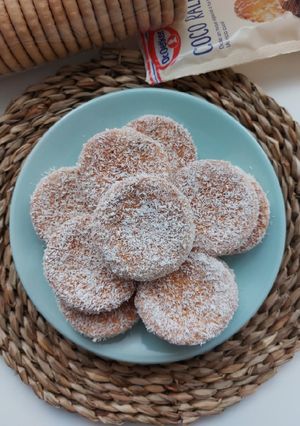 Una foto de Galletas de coco y mantequilla