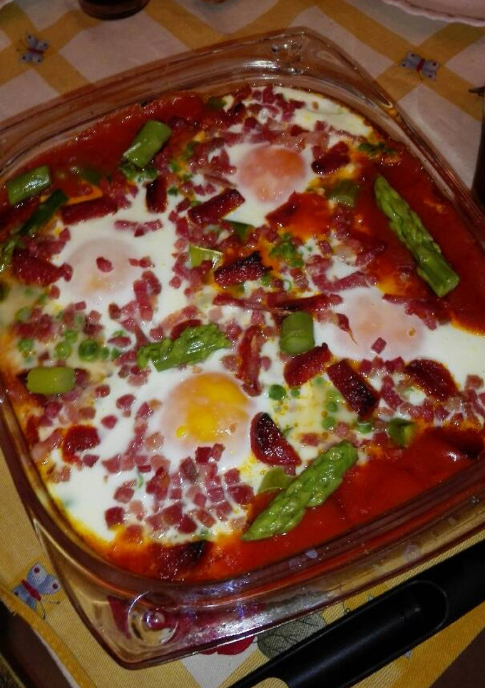 Una foto de Huevos a la flamenca