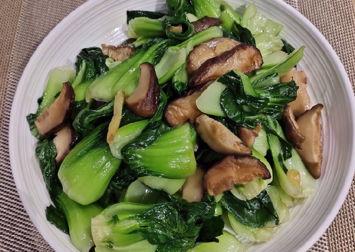 Bokchoy in Dried Mushroom