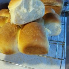 A picture of Mashed Potato Bread & Rolls.
