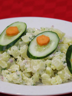 A picture of Wardorf salad.