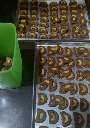 Foto resep Cookies coklat kacang topping mede