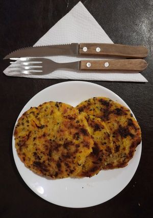Una foto de Arepas con zapallo y semillas