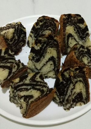 A picture of Eggless marble cake.