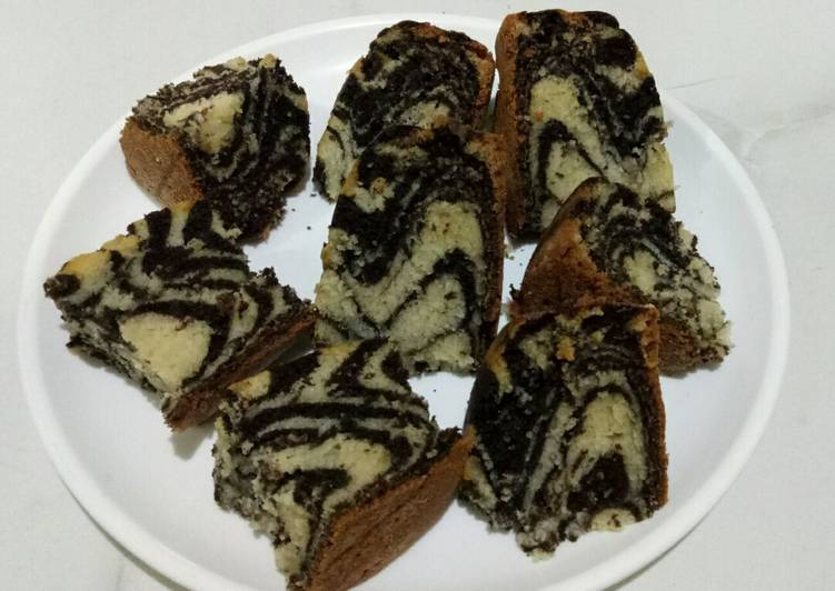 Simple Way to Prepare Quick Eggless marble cake
