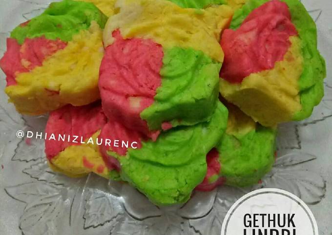 Cara Membuat Gethuk lindri mawar (olahan singkong) Gampang