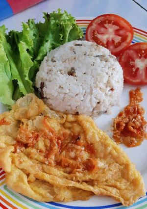 Foto resep Nasi liwet telur geprek sambal bawang ala mama arsya