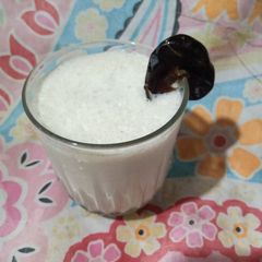 A picture of Date milkshake.