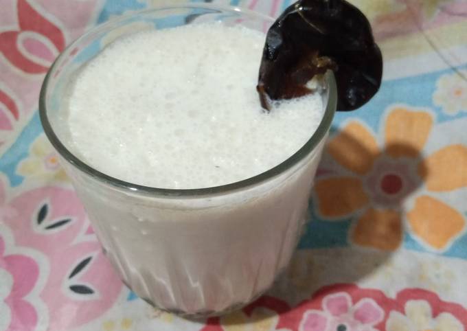 Date milkshake