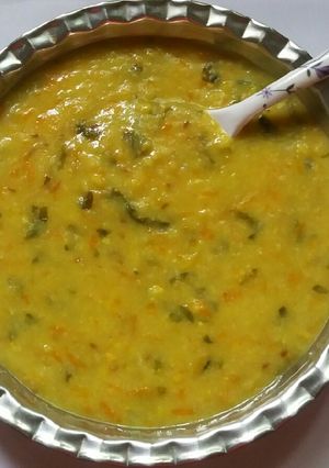A picture of Moong dal and spinach.