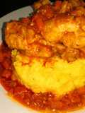 Polenta con queso 🧀 y salsa de codito de pollo 🍗