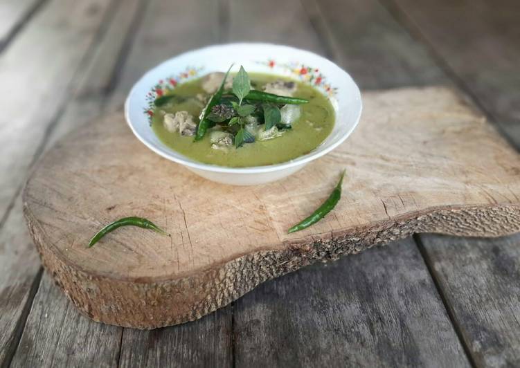 Recipe of Perfect Kanya&#39;s Chicken Green Curry