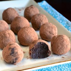 A picture of Dark Chocolate Avocado Truffles.