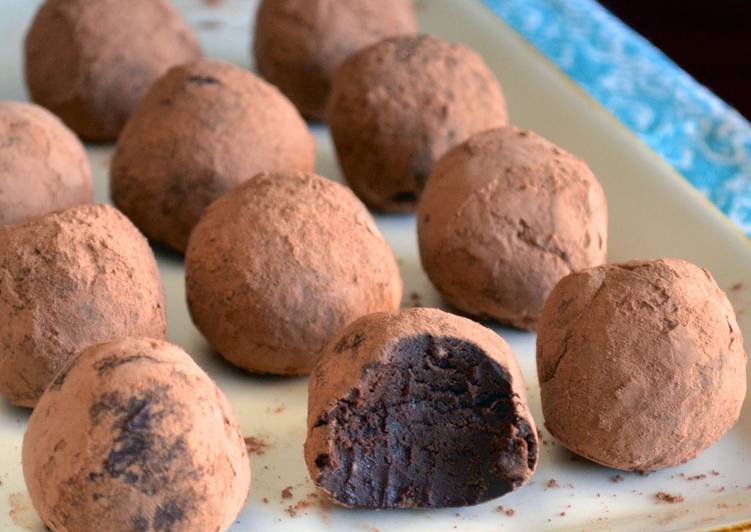 Dark Chocolate Avocado Truffles